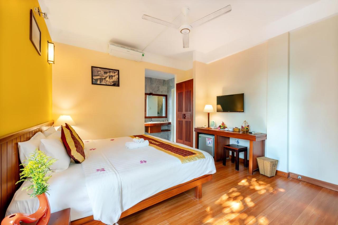 Riverside Oasis Hoi An Ancient Villa Bagian luar foto